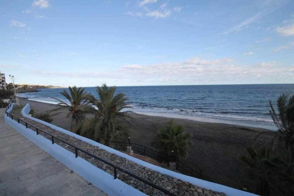 Bonito Apartamento Con Vista Al Mar Playa Del Aguila  외부 사진